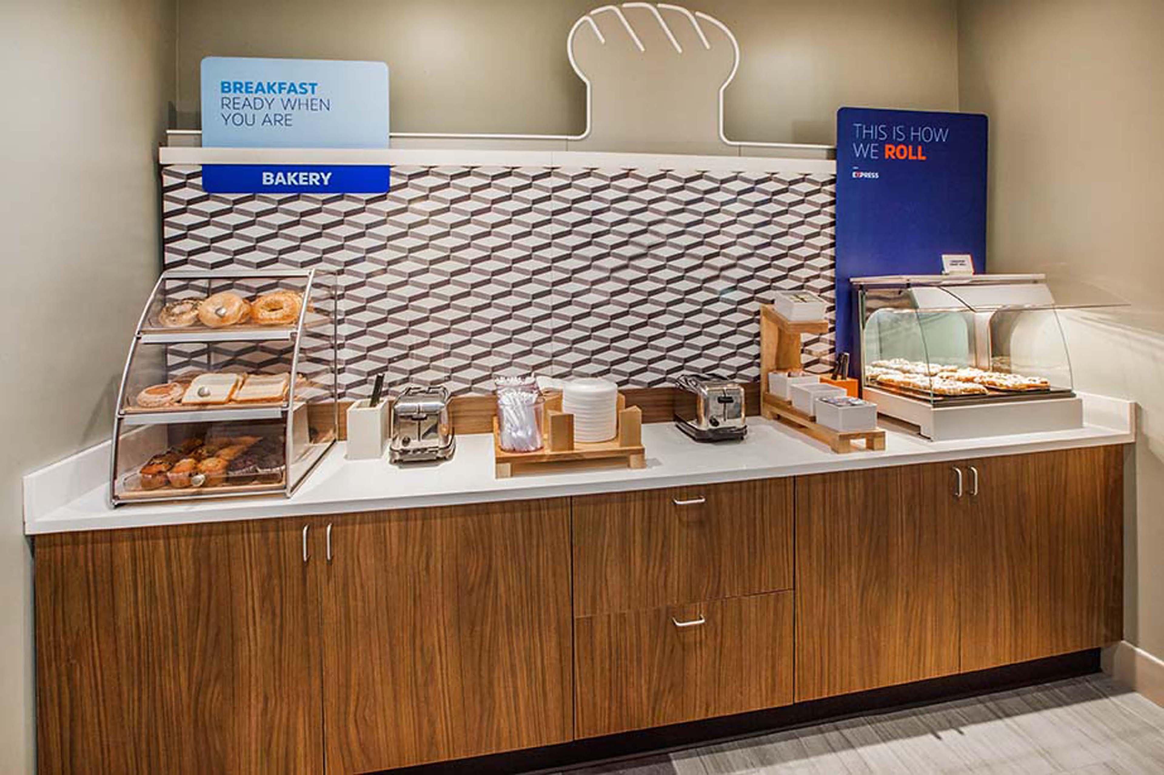 Holiday Inn Express & Suites - Madisonville By Ihg Buitenkant foto