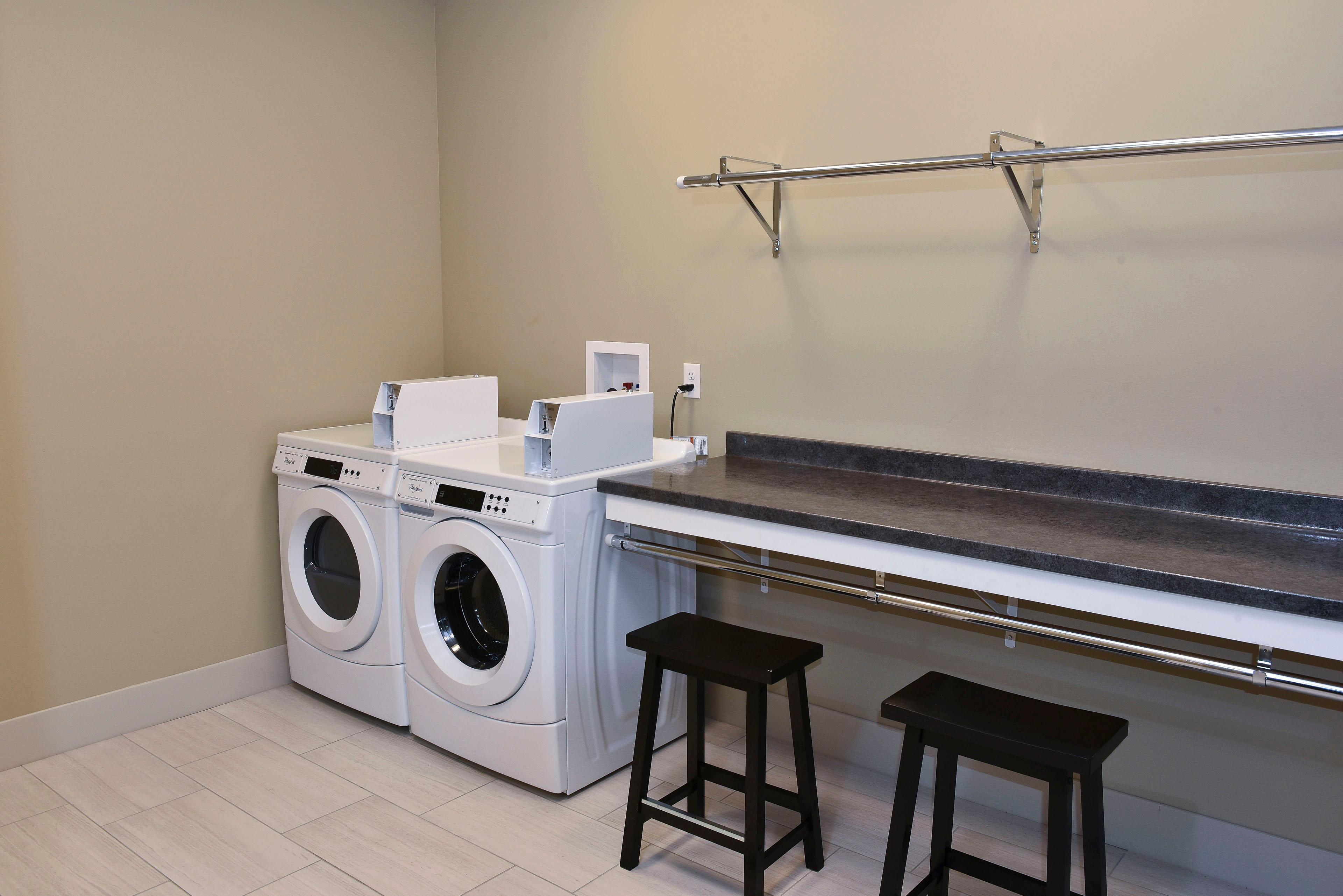 Holiday Inn Express & Suites - Madisonville By Ihg Buitenkant foto